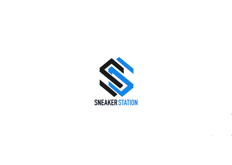 Jordan 1 low mid (gs)  summit white